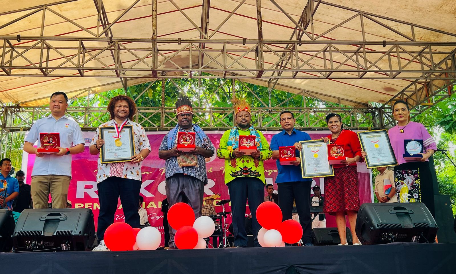 Papua Barat Daya Provinsi Pertama di Indonesia Pecahkan Rekor MURI 10.000 Telur Paskah Terbanyak di Dunia